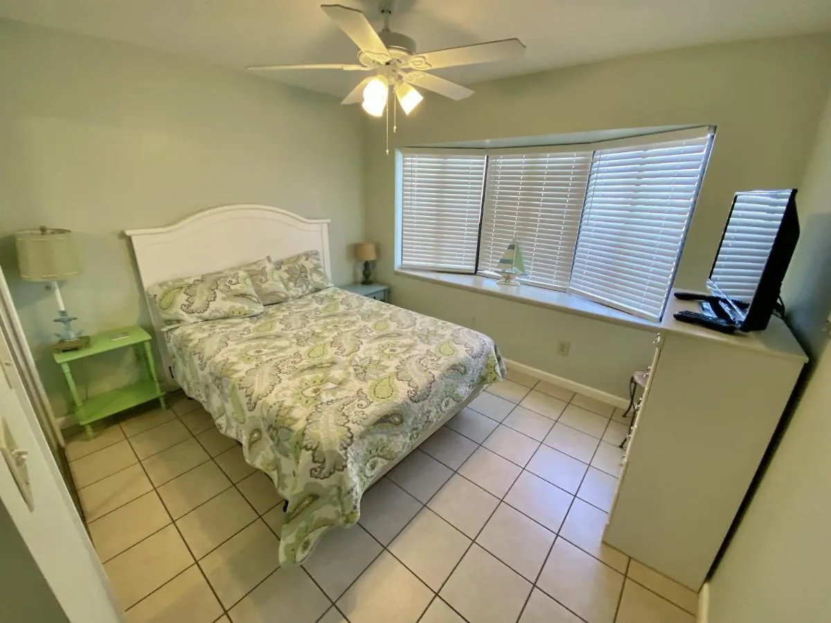 Venture Out 400 N Marlin Dr Comes With Golf Cart Panama City Beach Σπίτι διακοπών